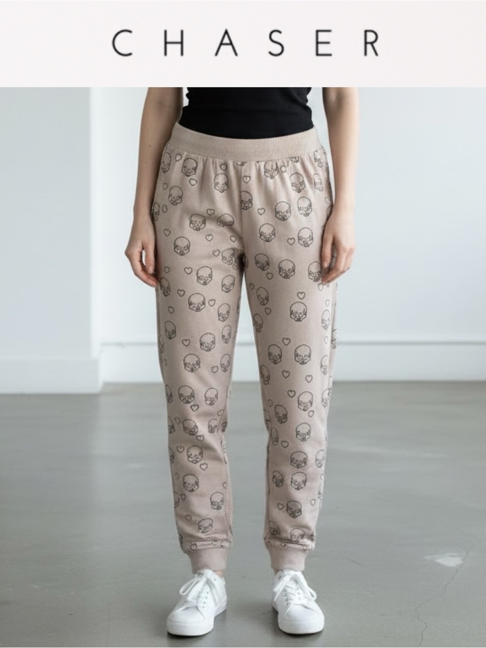 NWT CHASER BLUSH SKULL & HEART PRINT JOGGER SWEATPANTS LOUNGEWEAR SIZE MEDIUM